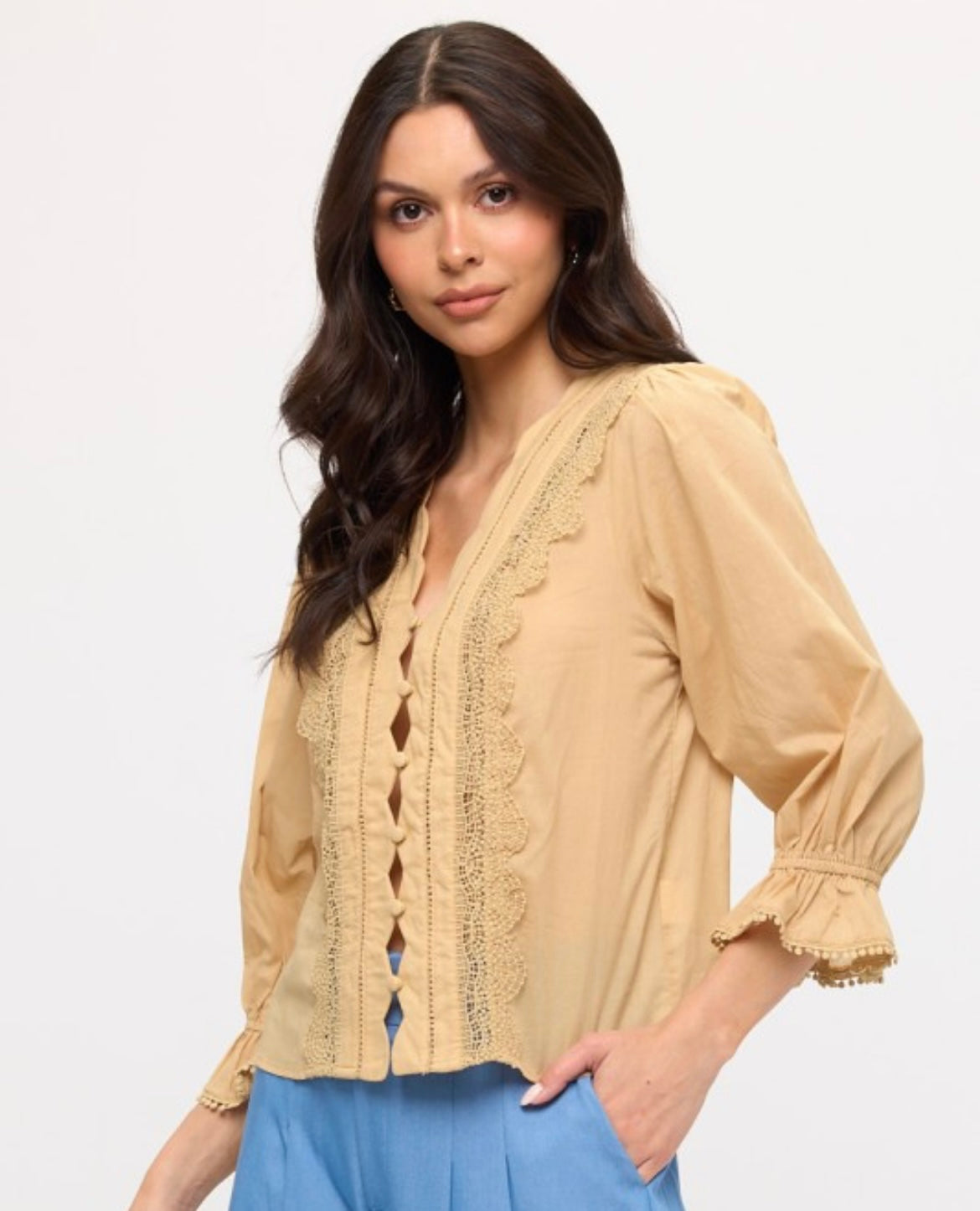 Scalloped top