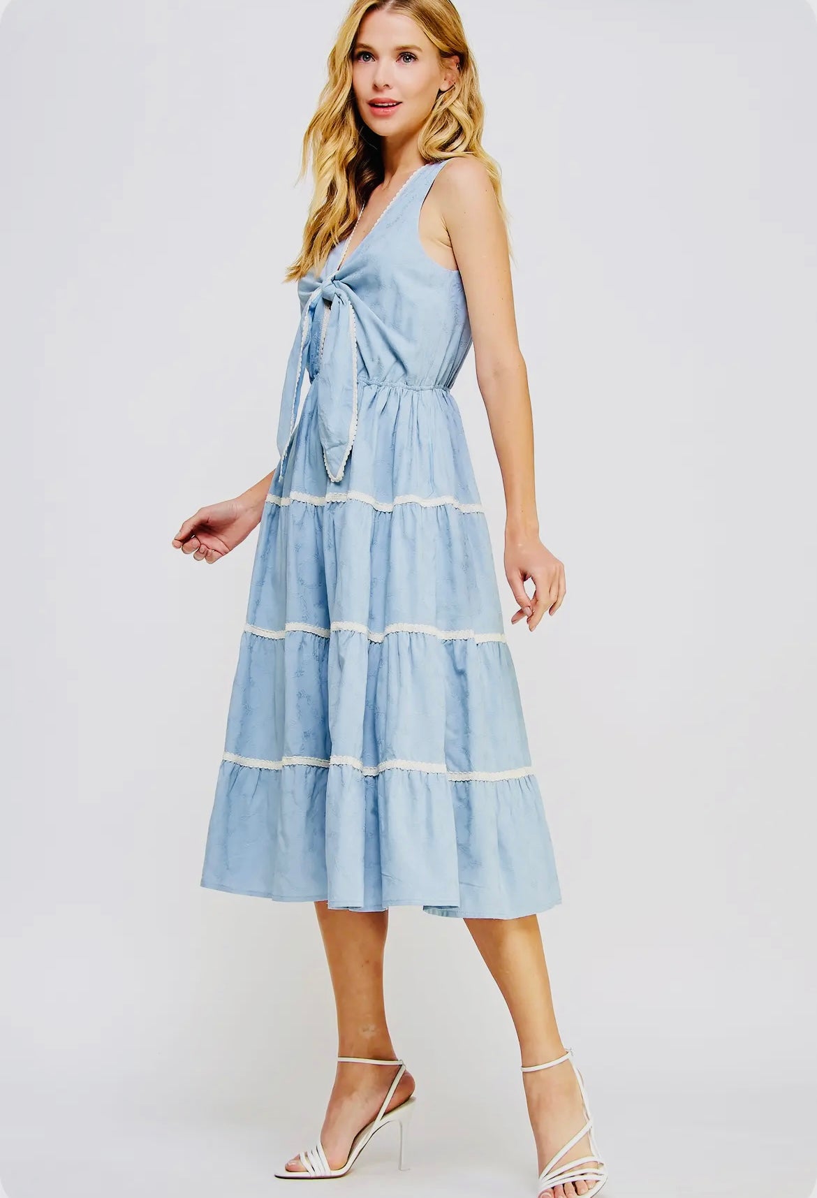 Braid Trim Detail Front Tie
Sleeveless Long Dress