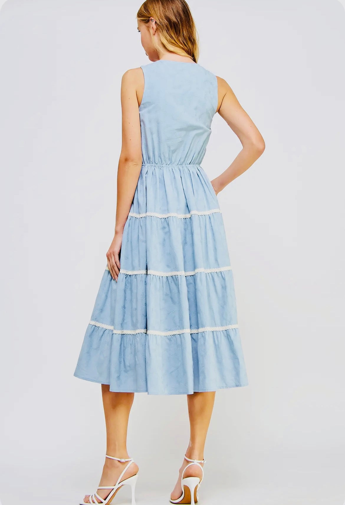 Braid Trim Detail Front Tie
Sleeveless Long Dress