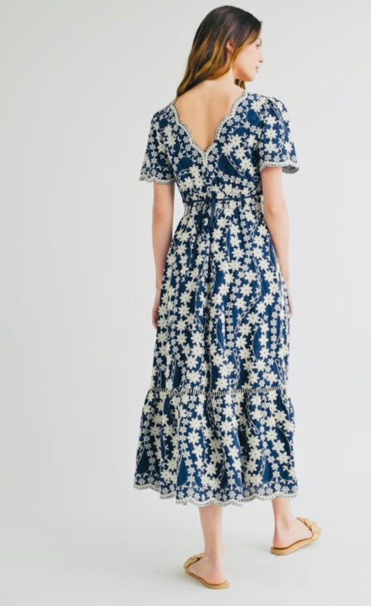 Chic Off-shoulder Lace Dress